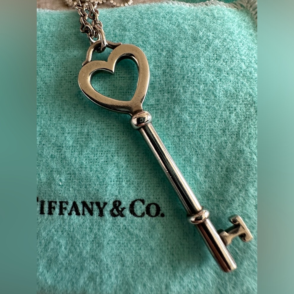 Tiffany heart key pendant with chain 🖤